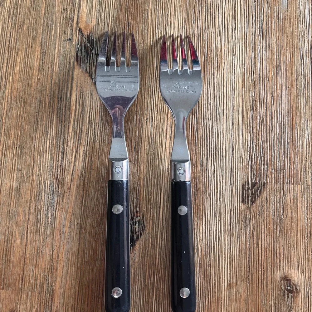 Gibson Casual Living Stainless Steel Black Riveted Handle Forks Set of 2